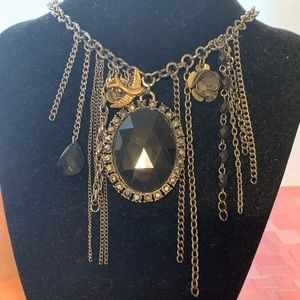 Statement necklace